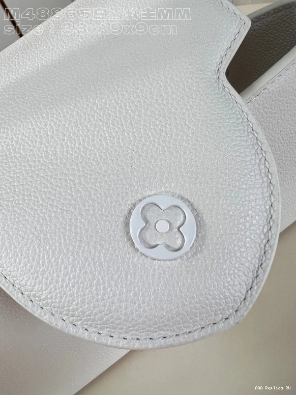 Aaa replica bags MM-33*19*9CM VUITTON LOUIS CAPUCINES 0714